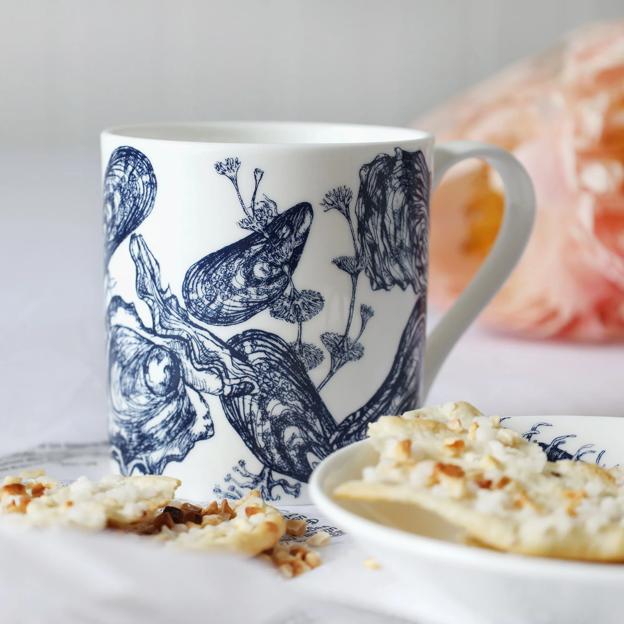 Bone China Mussel & Oyster Mug - Image 3