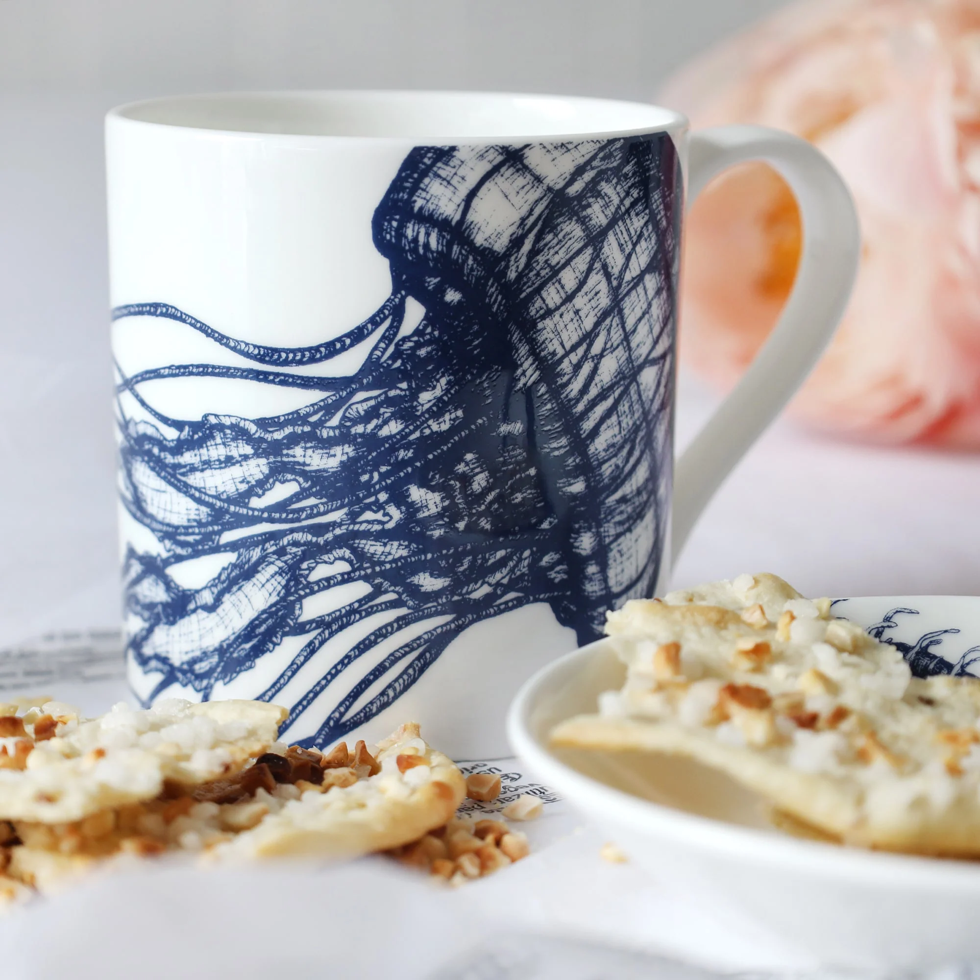 Bone China Jellyfish Mug - Image 3