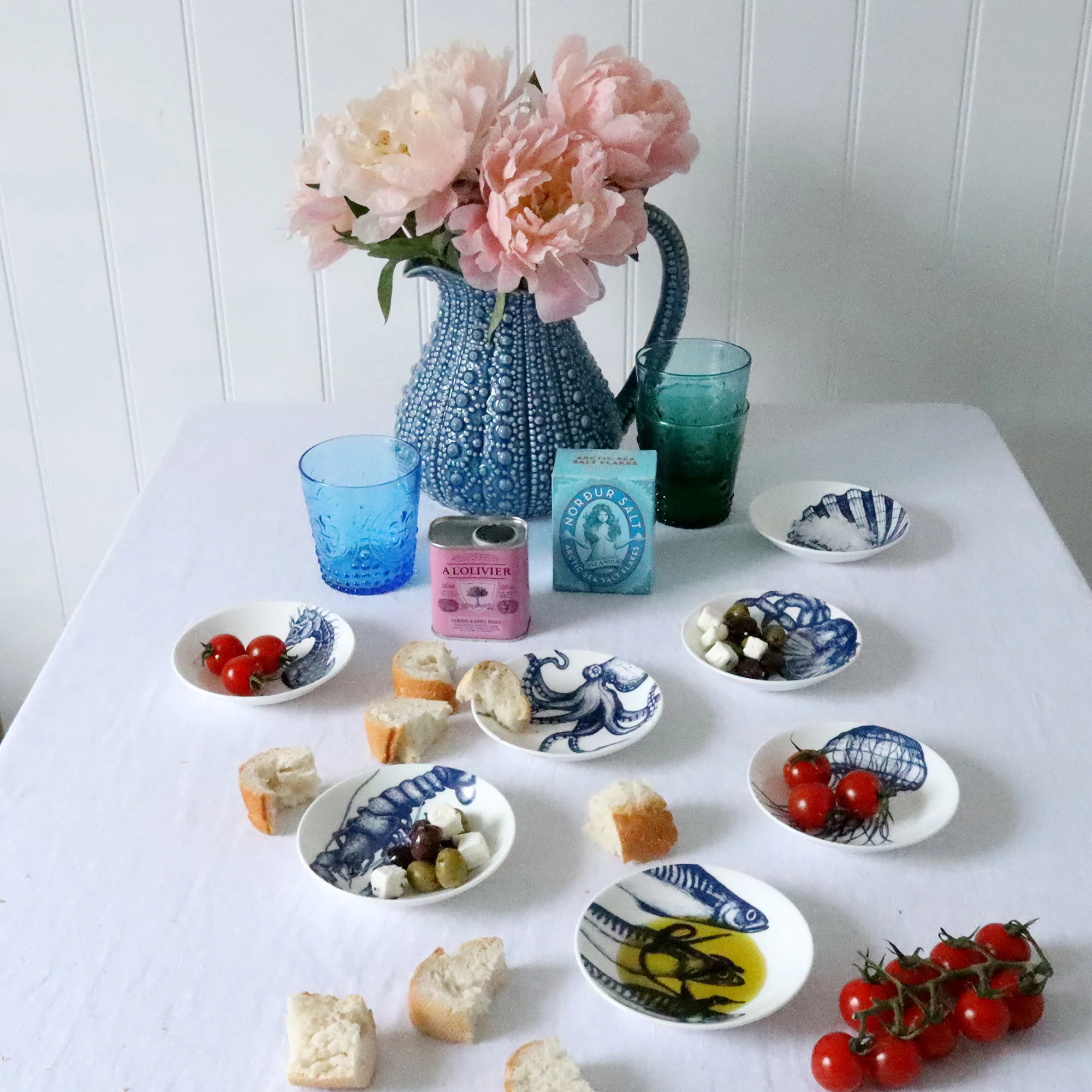 Bone China Nibbles Dish With Seahorse Design - Image 3