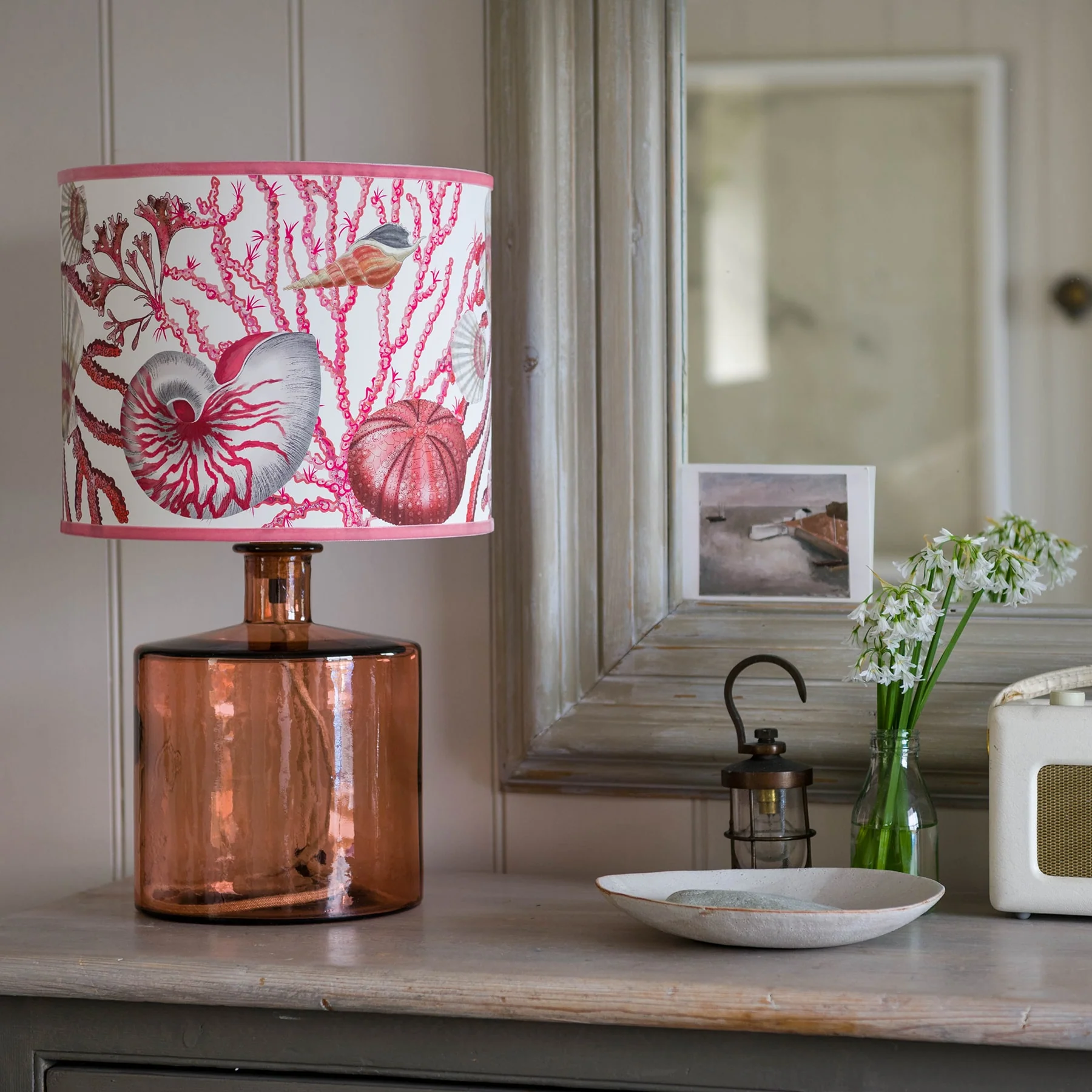 White Shell Seeker Lampshade - Image 3