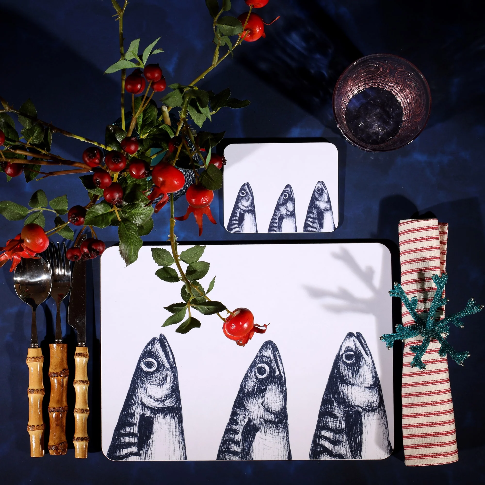Blue And White Mackerel Heads Design Placemat - Image 4